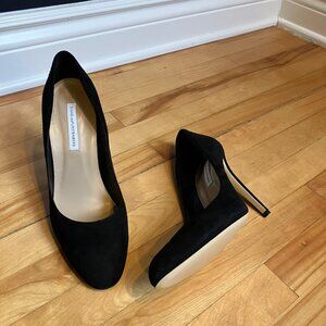 Diane von Furstenburg black suede almond toe stiletto heels size 10B